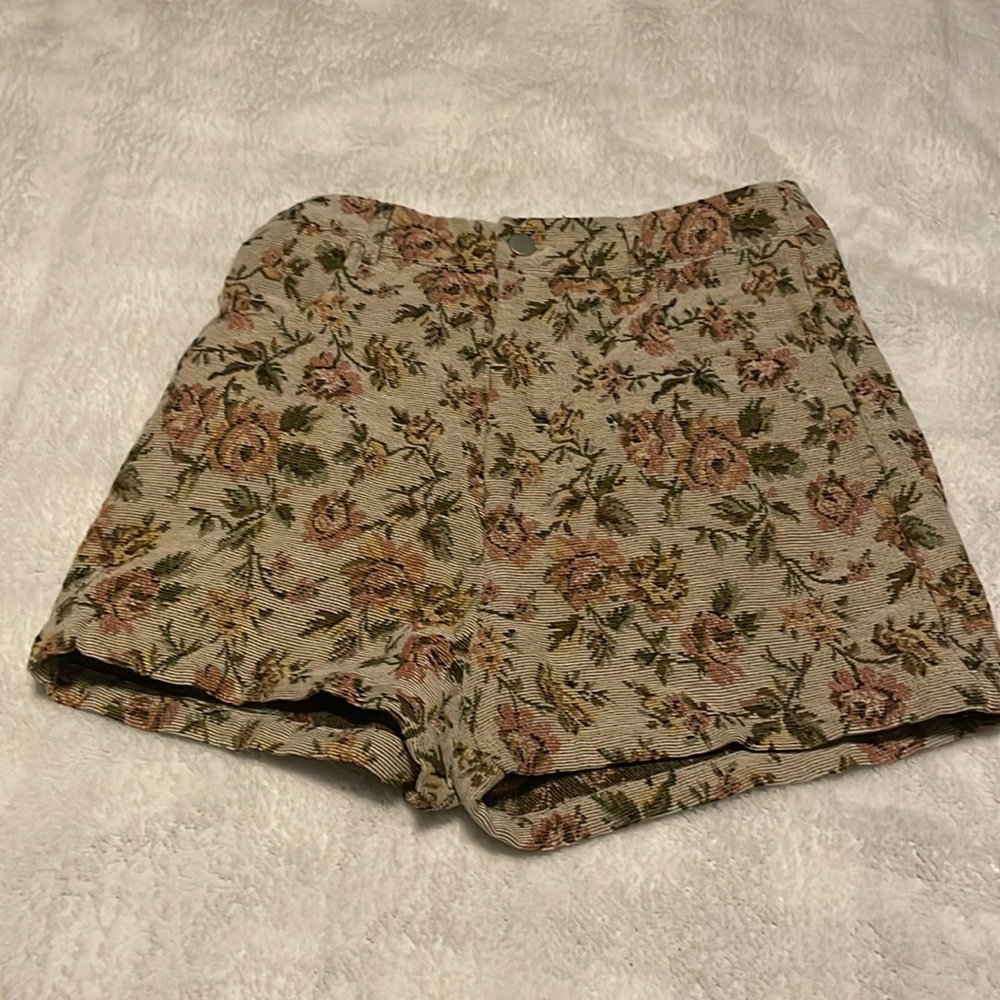 Women's Vintage Beige Floral Shorts